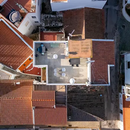 Comfy Flat W/ Rooftop Beach View By Lovelystay Burgau Exterior photo